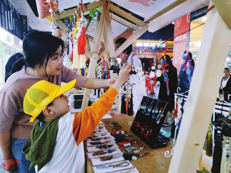 精選時尚好物，引領潮流精選圖文推薦