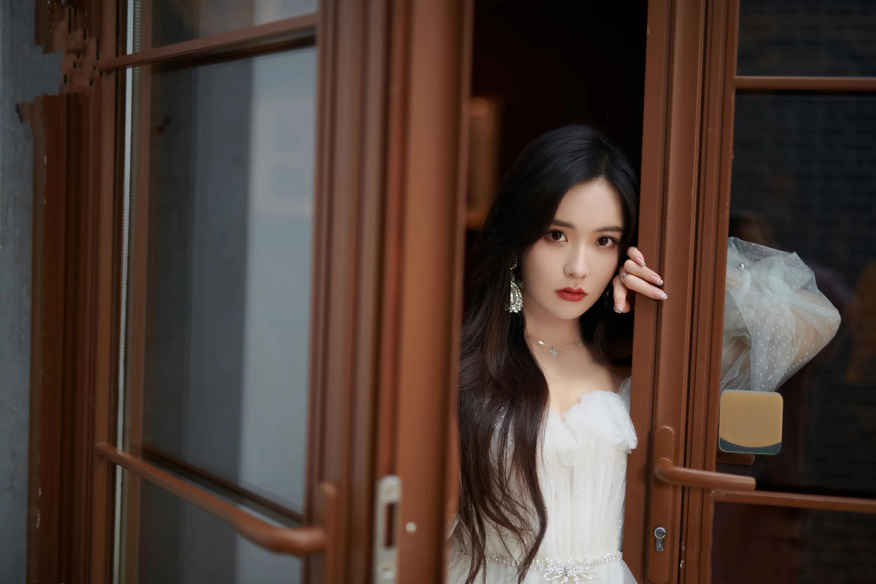 王藝瑾最新科技產(chǎn)品介紹亮相，引領(lǐng)未來創(chuàng)新風(fēng)潮！