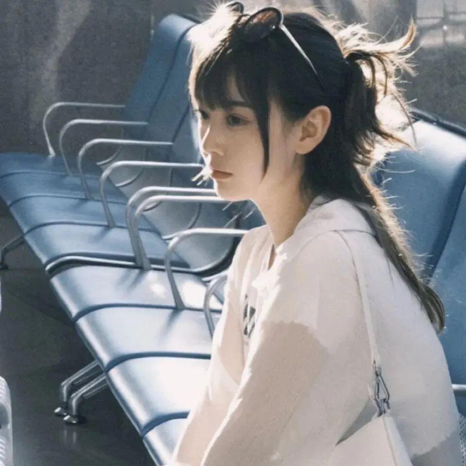 最新耐看頭像，學(xué)習(xí)、變化與自信的勵志之旅啟航