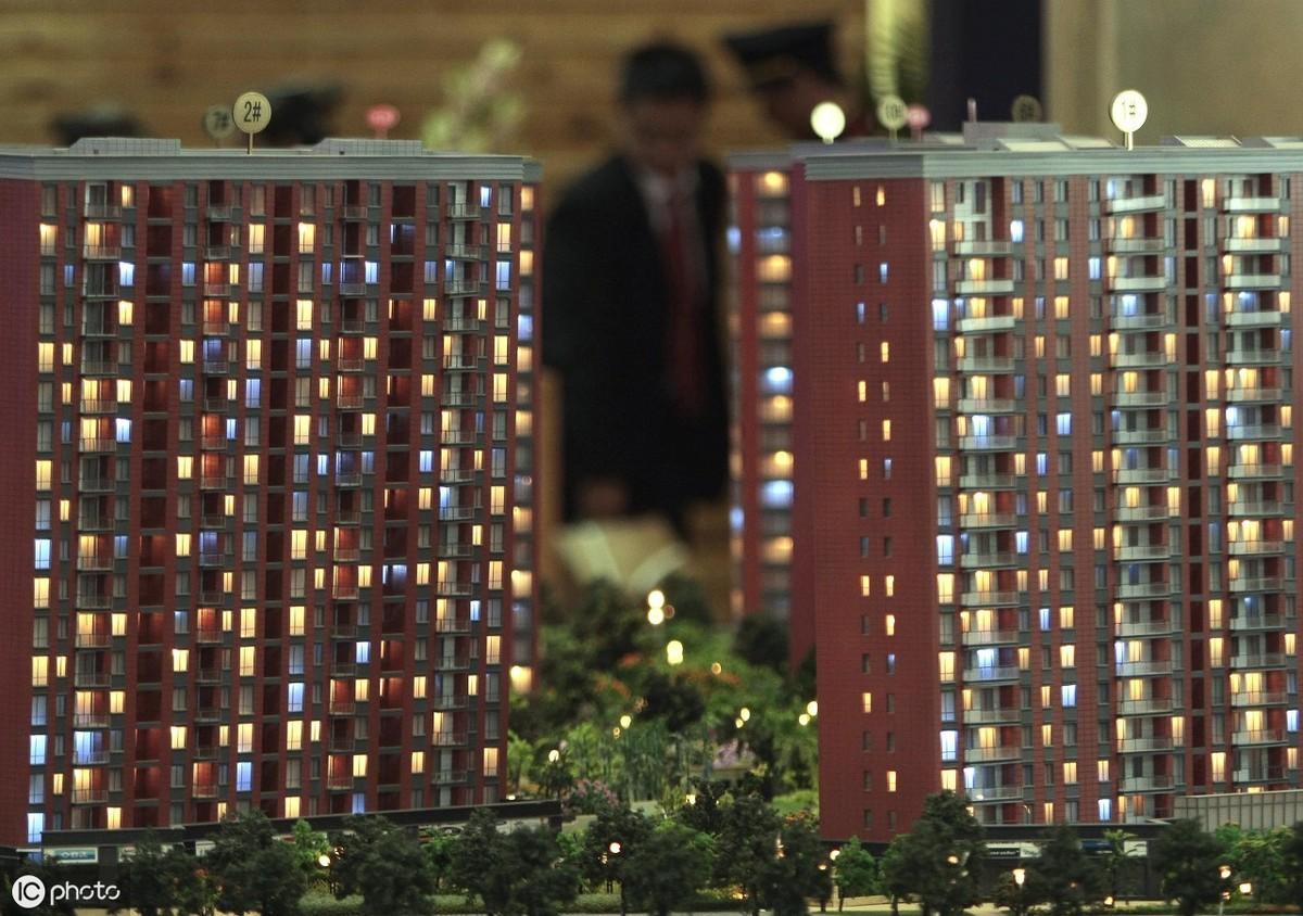 公寓房政策最新與探尋小巷特色小店，環(huán)境魅力的揭秘