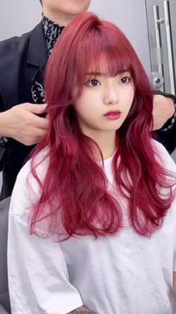 科技與時尚融合，最新接發(fā)發(fā)色引領(lǐng)潮流新風尚