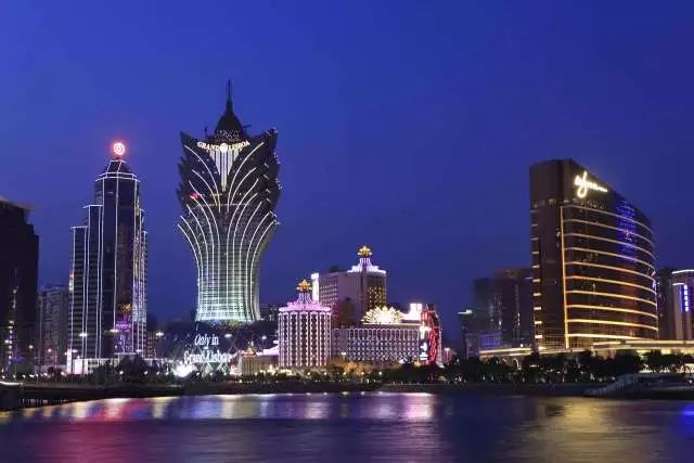 澳門(mén)六網(wǎng)站資料大三巴,時(shí)代變革評(píng)估_神秘版29.274