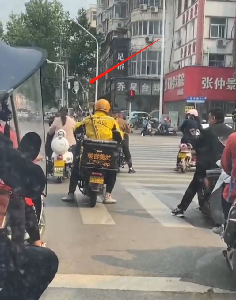 送外賣小哥最新視頻,小紅書分享送外賣小哥最新視頻，感受他們的奮斗與溫情！