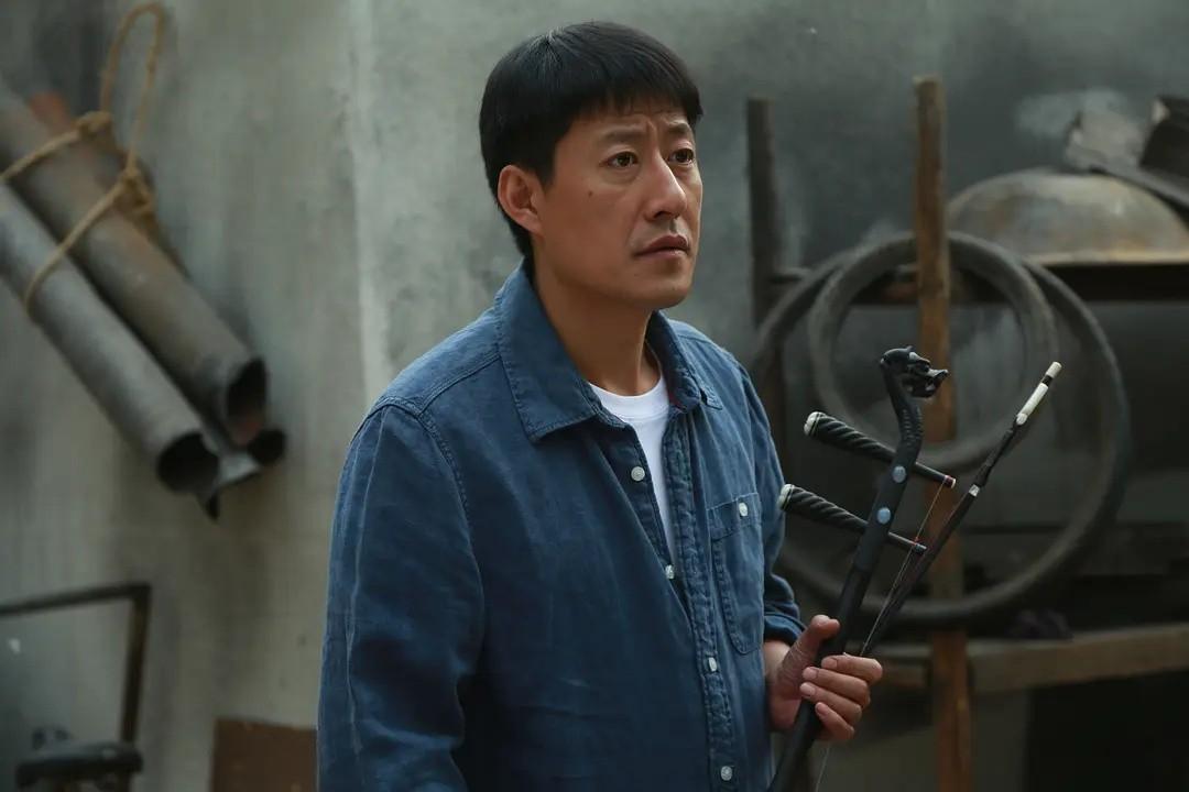 我二哥和我二嫂，科技潮流引領(lǐng)下的未來生活體驗(yàn)之旅