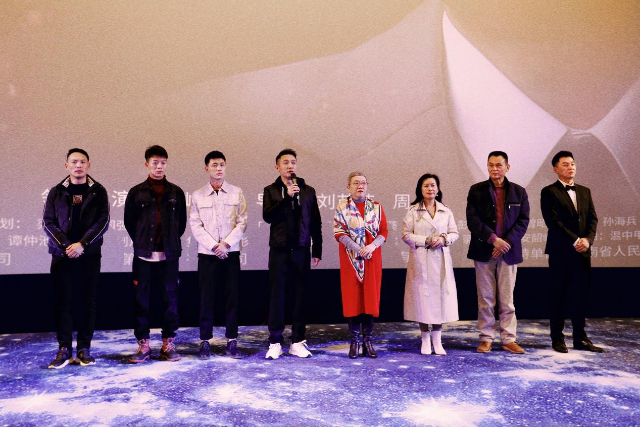 演員張野,演員張野，演藝之路的璀璨之星