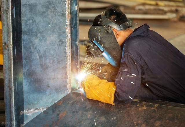 成都?xì)寤『腹そ痴心?，科技融合工匠，邀您共鑄未來