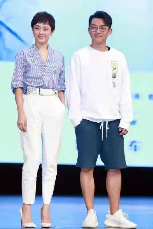 孫儷鄧超最新動(dòng)態(tài),孫儷鄧超最新動(dòng)態(tài)，忙碌中的溫馨日常與愛(ài)的陪伴