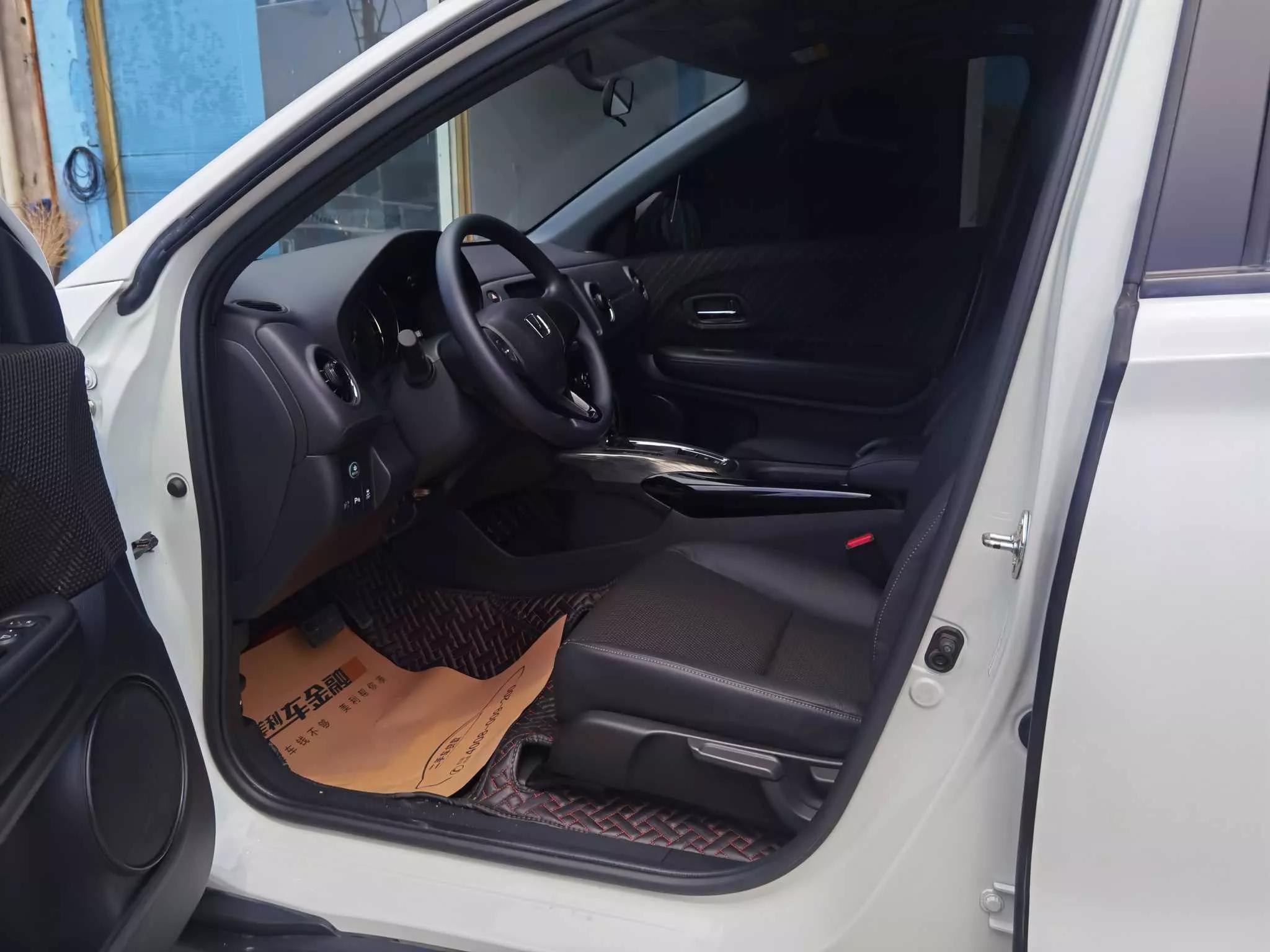 本田CRV二手車價(jià)格，時(shí)光印記下的市場(chǎng)脈絡(luò)與價(jià)格分析