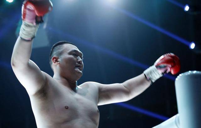 張君龍最新身高體重信息一覽，獲取指南與最新數(shù)據(jù)揭秘