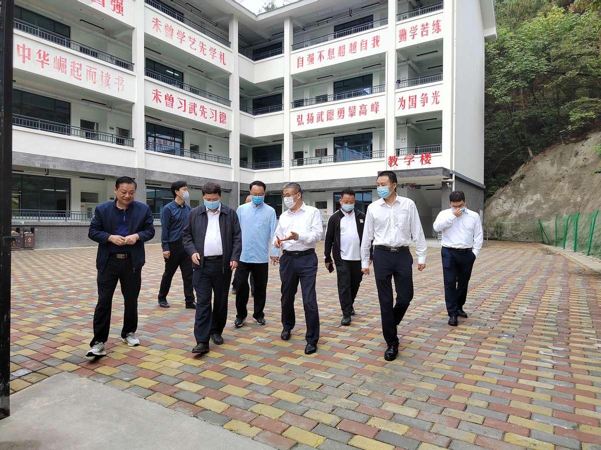 最新機(jī)構(gòu)調(diào)研排名，變化中的學(xué)習(xí)展現(xiàn)自信與成就的力量