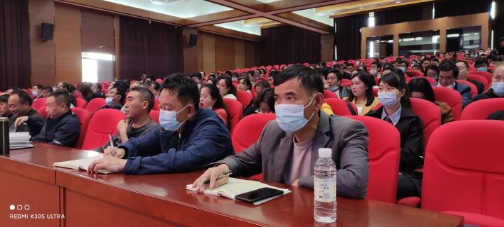 羅平交通事故最新動態(tài),羅平交通事故最新動態(tài)，愛與陪伴的溫馨故事