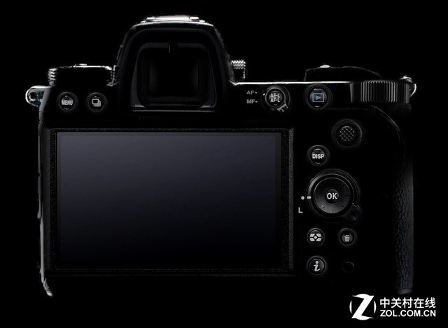 隱藏在小巷中的攝影神器，最新相機揭曉，探索之旅啟程！