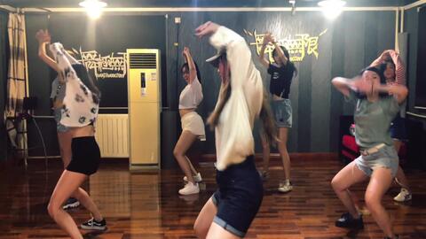 韓國(guó)最新舞蹈學(xué)習(xí)指南，逐步掌握技巧，輕松成為舞蹈達(dá)人