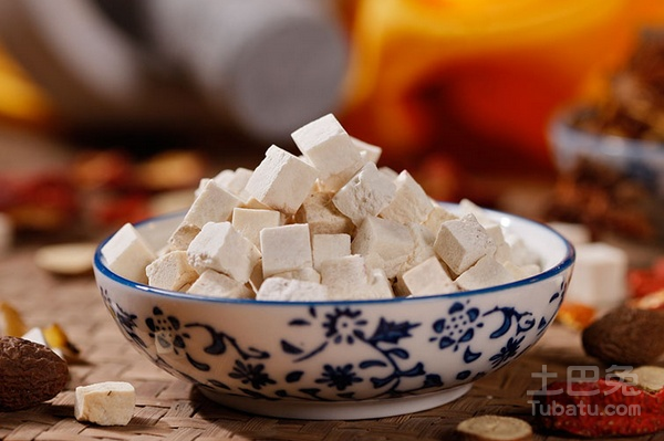 茯苓最新行情詳解，獲取市場動(dòng)態(tài)與行情分析指南