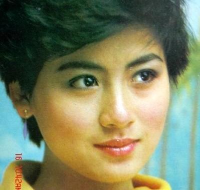 演員夏菁，舞臺外的日常與溫情