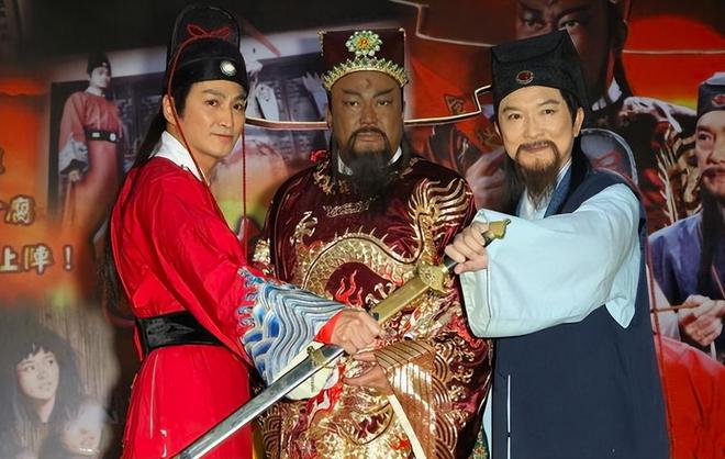 科技重塑經(jīng)典，包青天演員表，未來觀影新紀(jì)元體驗(yàn)