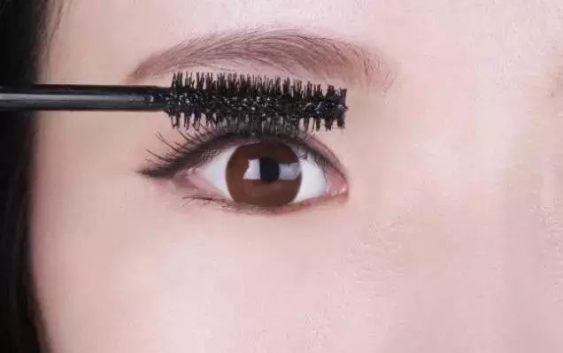 小巷深處的秘密，最新養(yǎng)睫毛滋養(yǎng)樂(lè)園探索