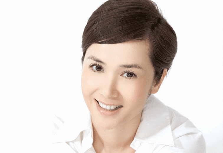 演員蔣新,演員蔣新，從舞臺到熒屏，變化中的自信與成就之光