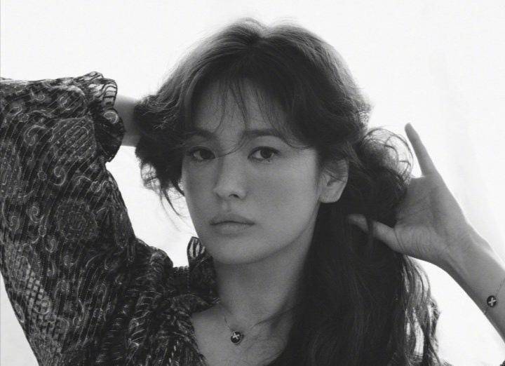 宋慧喬最新動態(tài)，星光璀璨閃耀之路繼續(xù)前行