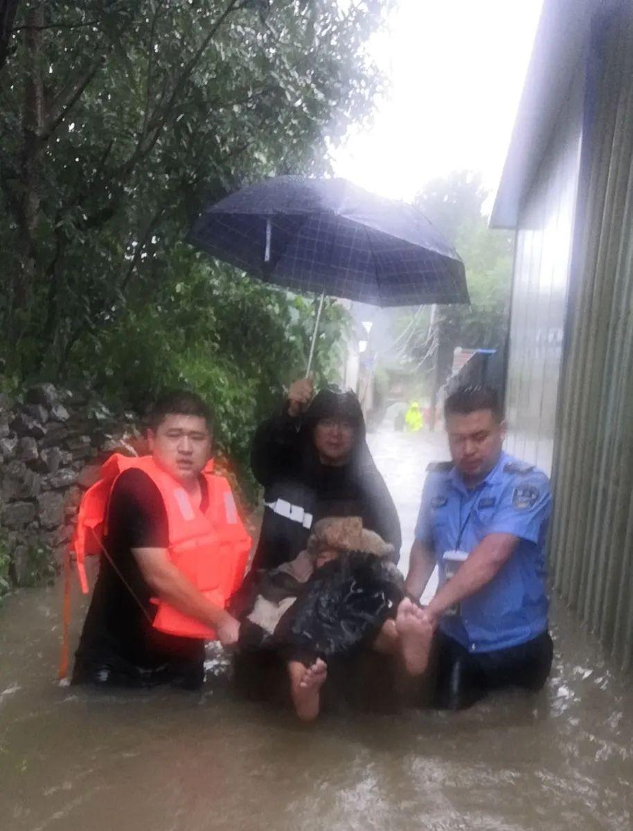 青島暴雨來襲，應(yīng)對(duì)與防范指南??