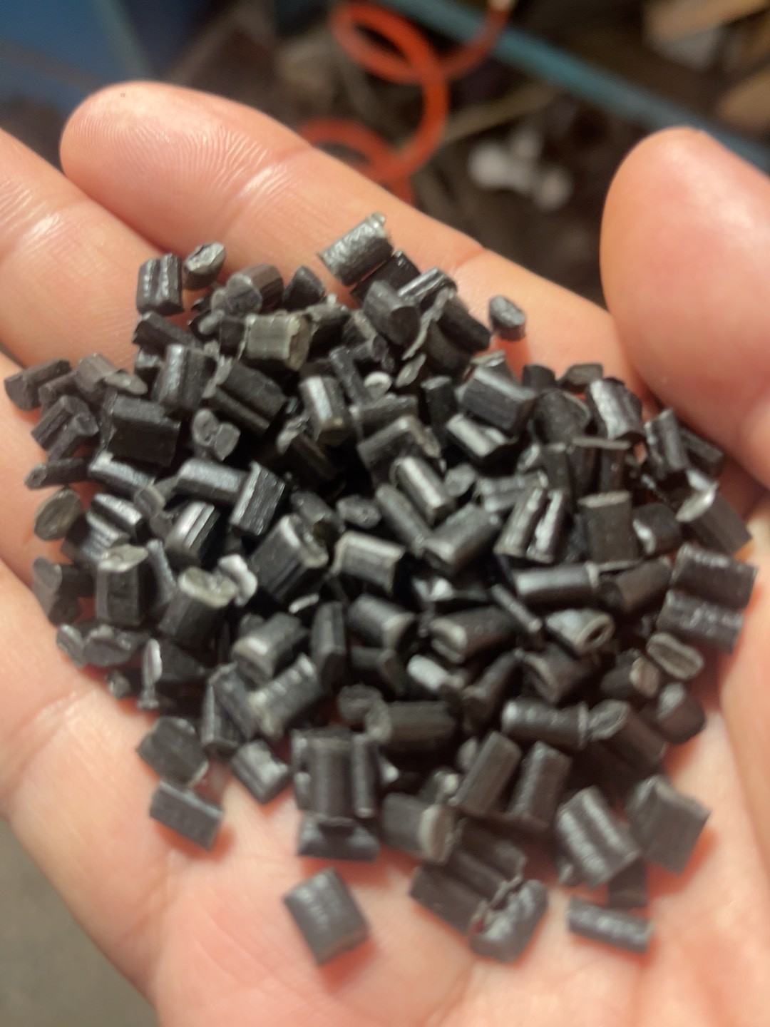 河南塑料顆粒價格行情,河南塑料顆粒價格行情，變化中的學(xué)習(xí)，鑄就自信的源泉