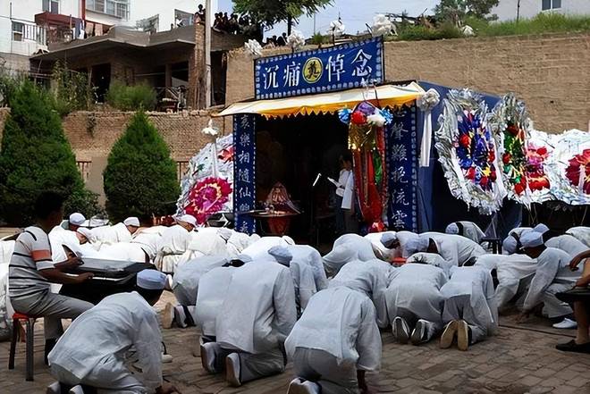 河南葬禮習(xí)俗新探，與自然美景相伴的告別之旅