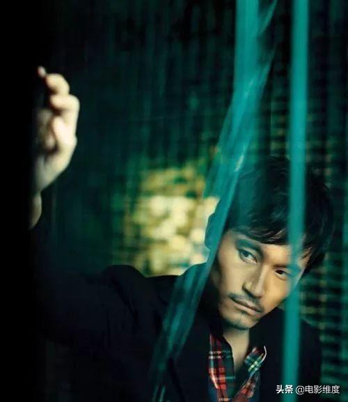 演員方青卓簡(jiǎn)歷，自然美景探索之旅的星光之路