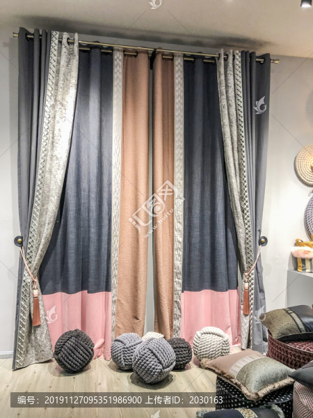 窗簾新款展示圖，締造家的溫馨與友情紐帶