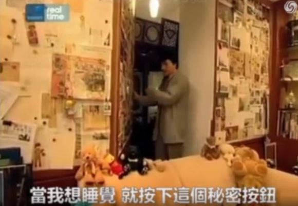 成龍最新住所揭秘，小巷中的奢華隱秘寶藏