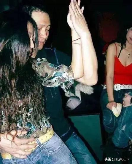 成都砂舞最新玩法指南，躍動(dòng)城市，展現(xiàn)自信與變化的力量