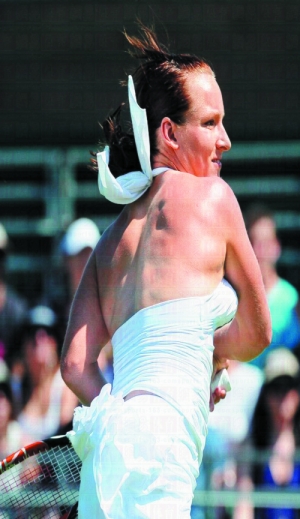 網(wǎng)球比賽與運(yùn)動(dòng)員服裝的奇妙故事，賽場(chǎng)上的時(shí)尚與競(jìng)技風(fēng)采探索