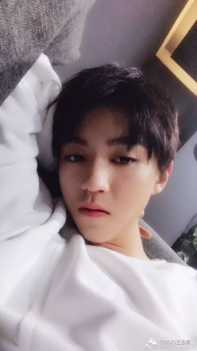 王俊凱微博更新，與大自然的奇妙旅程