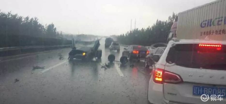 濟(jì)寧高速車禍最新消息，科技引領(lǐng)未來，智能護(hù)航安全之路