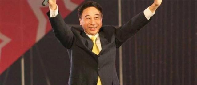 馮鞏最新消息揭秘，小巷美食奇遇中的驚喜