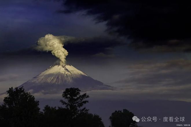 富士山火山噴發(fā)最新動態(tài)，影響與觀點分析